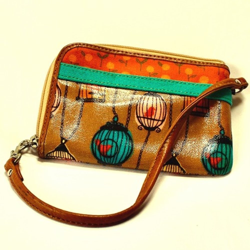 Retro/vintage Fossil clutch with pockets for cards